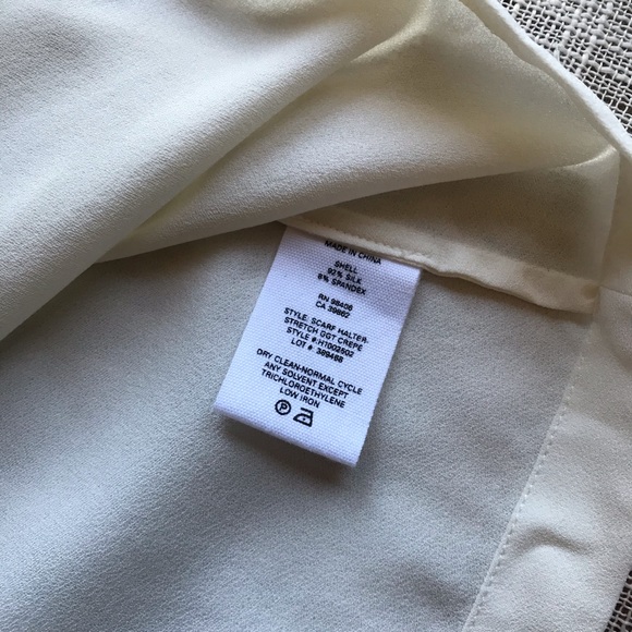 Theory Draped Tie-Neck Sleeveless Shirt - Picture 4 of 5